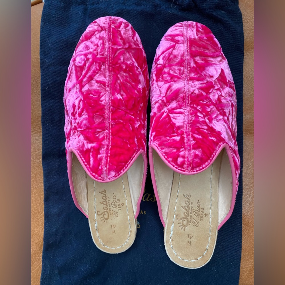Pink Crushed Velvet Sabah Babas (size 10)